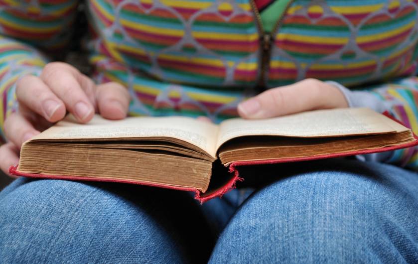 Bilim daha fazla kurmaca okumanızı öneriyor