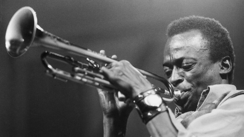 Miles Davis bildiğinizden daha fazlasını yaptı