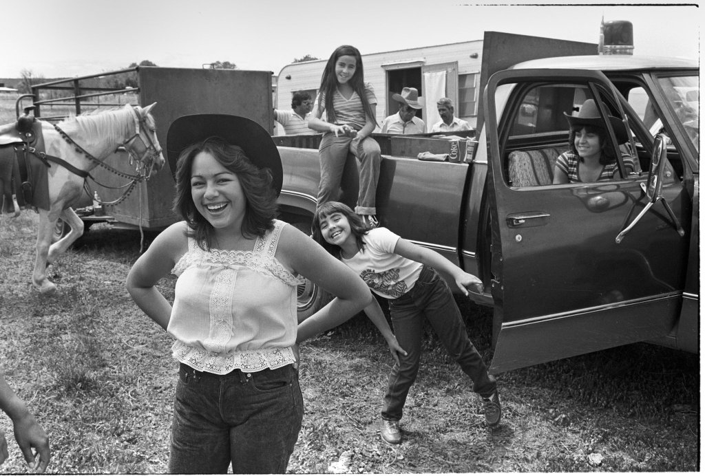 Luján family, El Rito Fiesta. 1981. © Kevin Bubriski