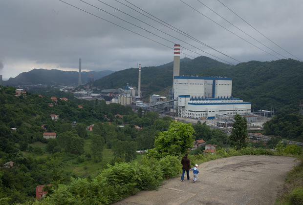 Zonguldak yakınlarındaki kömür santrali, Fotoğraf: Sean Smith, The Guardian