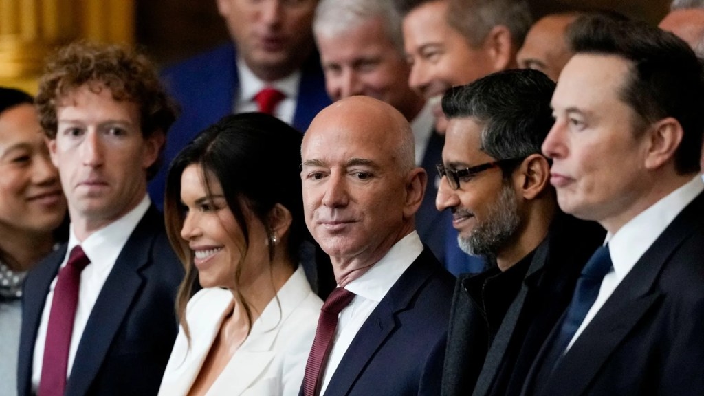 Silikon Vadisi oligarkları Donald Trump'ın yemin töreninde. Washington DC, 20 Ocak 2025. Fotoğraf: Julia Demaree Nikhinson, AP Photo, Bloomberg.